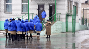 «Ребенка забирают сразу после родов. Она, бедная, ходила 10 дней и не знала, что с ним»