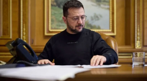 «Монопольное влияние Зеленского на украинскую власть становится все более шатким»