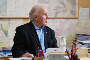 Памёр Радзім Гарэцкі