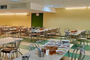 «Детям в школьной столовой дали невкусную еду и заставляли ее есть»