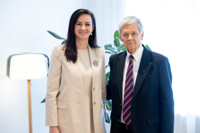 Джон Коул уже в Вильнюсе