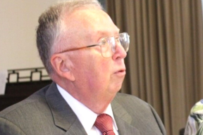 «Пайшлі ў гатэль паглядзець па тэлебачаньні выступ нейкага спадара Лукашэнкі. Кебіч ускрыкнуў: «Я яго ненавіджу!»