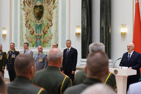 Карбалевіч: Як Лукашэнка перакройвае сілавую вертыкаль