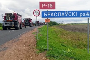 «На работу требуется тракторист и идеолог». Как сквозь страницы пропаганды пробивается реальная жизнь